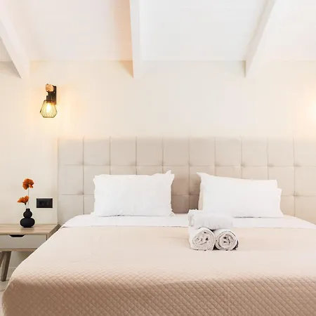 Apartment Manthos Beachfront