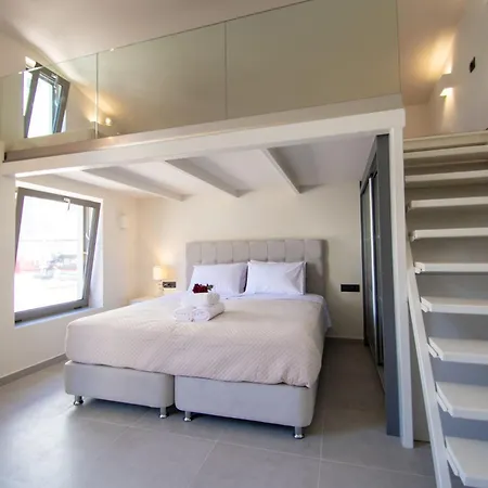 Apartment Manthos Beachfront