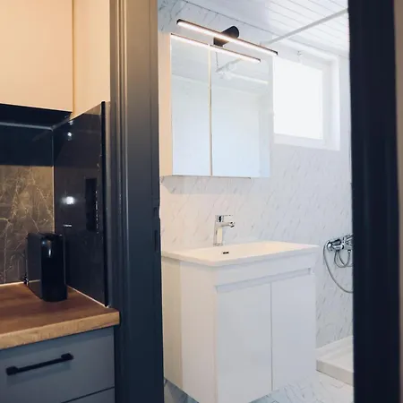Manthos Beachfront Apartment Laganas
